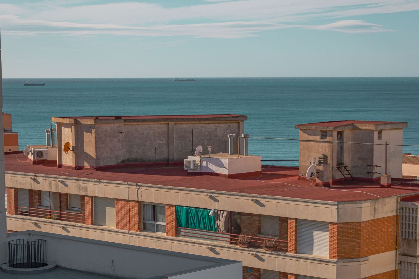 Mediterranean seafront holiday apartments in Spain
