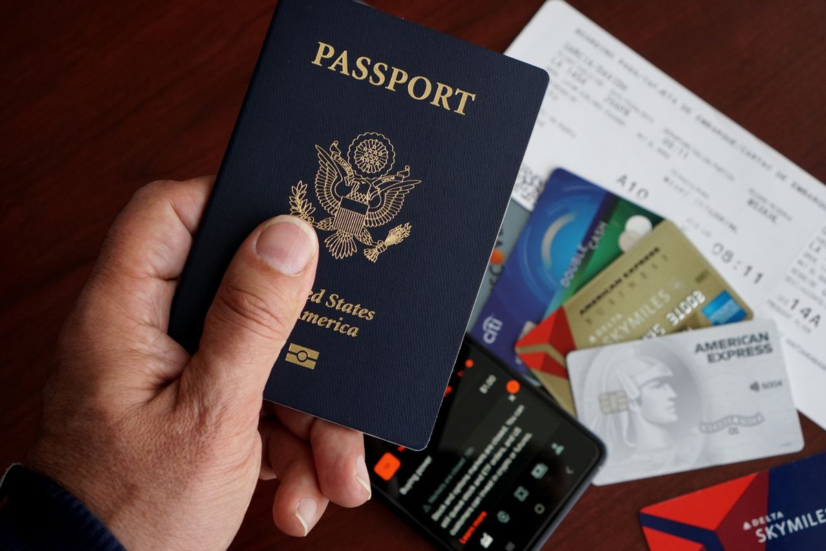 Passport and travel documents - residency alternatives after Spain's Golden Visa ended