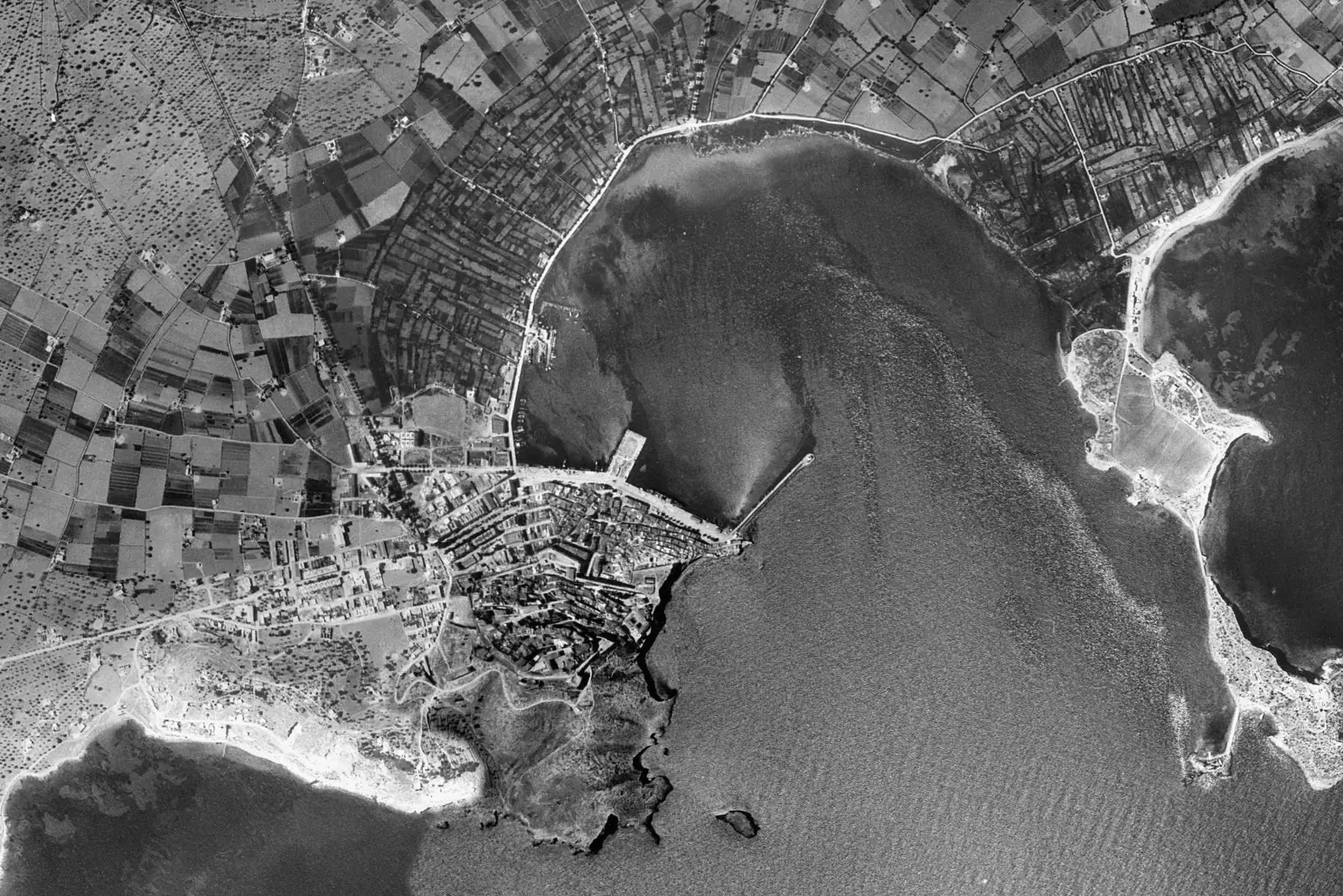 Ibiza desde el aire en 1956